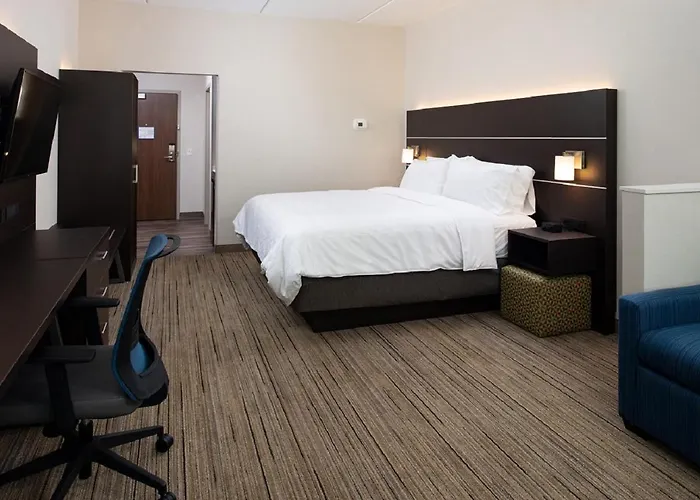 Express & - - Joliet North By Ihg 3*