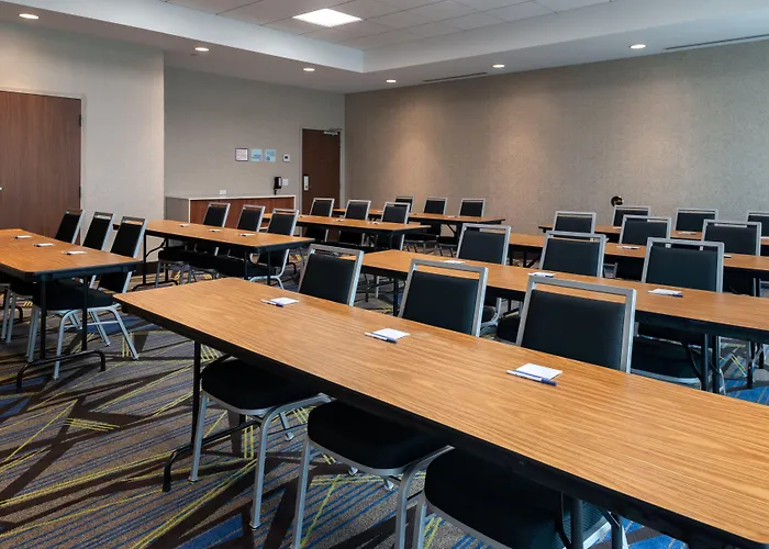 Express & - - Joliet North By Ihg Hotel Romeoville